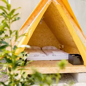 Ibis Styles The Fuzzy Log Vandrarhem